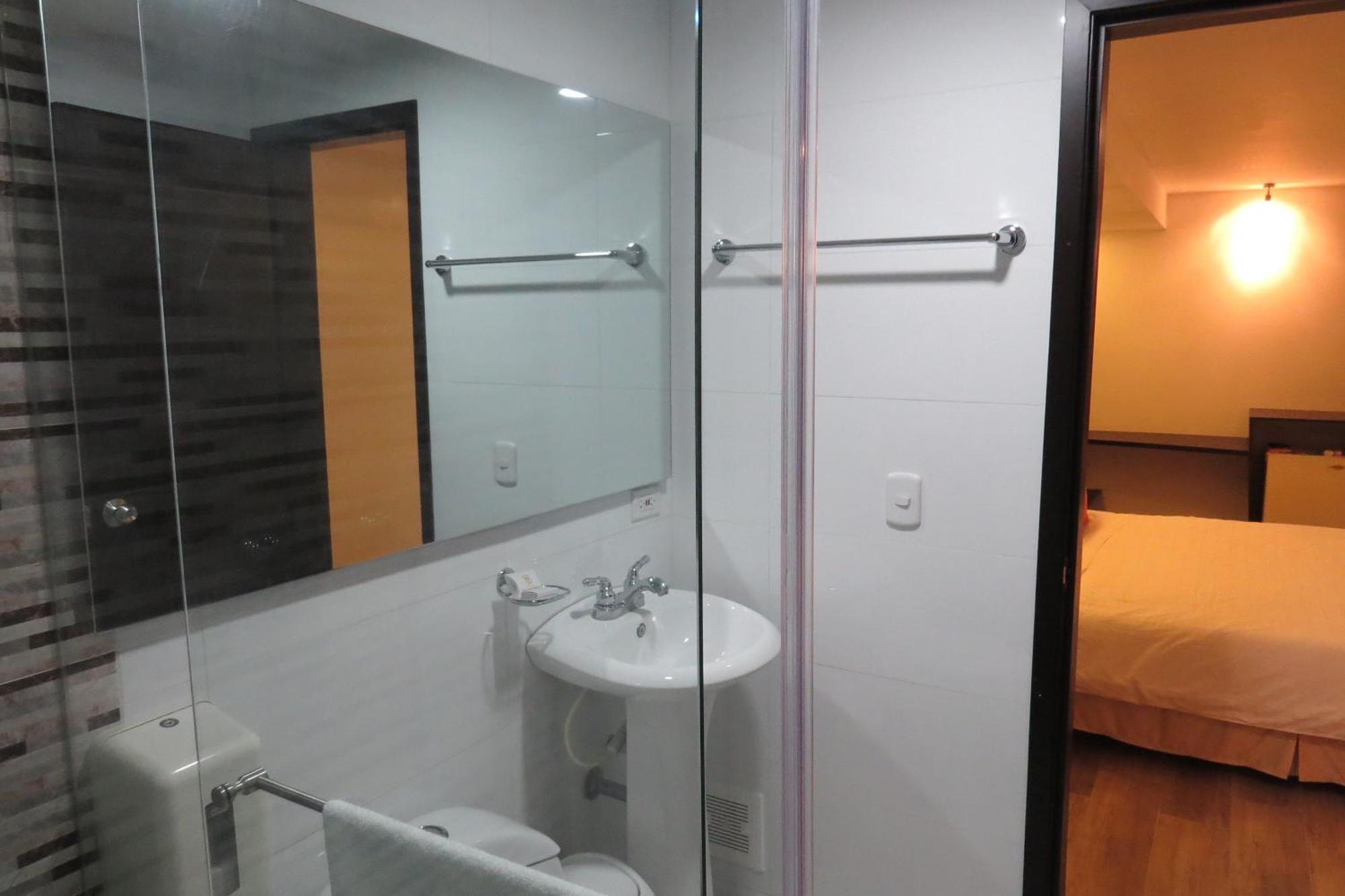 Hotel Leon Dorado Bucaramanga Værelse billede